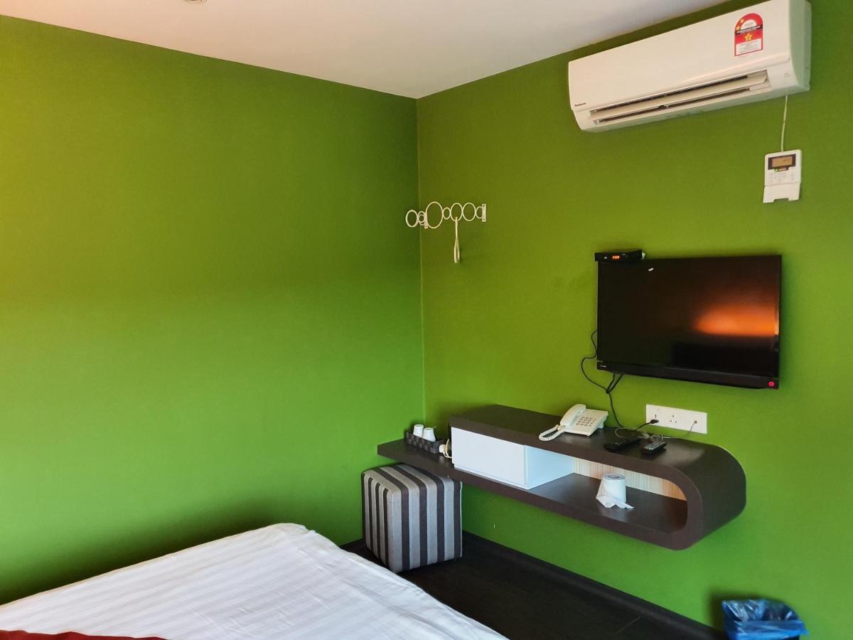 Riverfront Boutique Hotel Malacca Exteriör bild