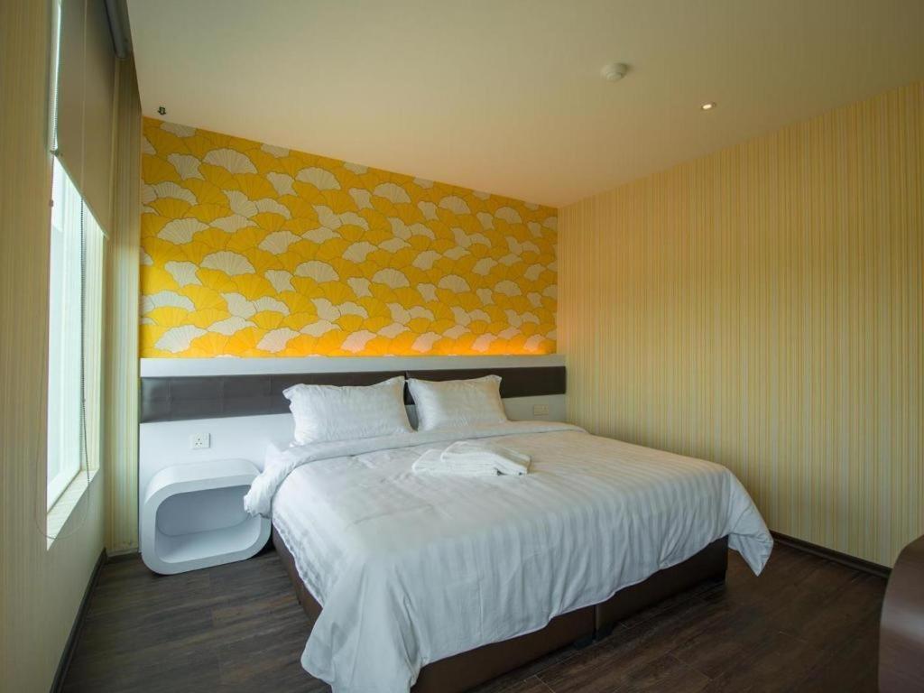 Riverfront Boutique Hotel Malacca Exteriör bild